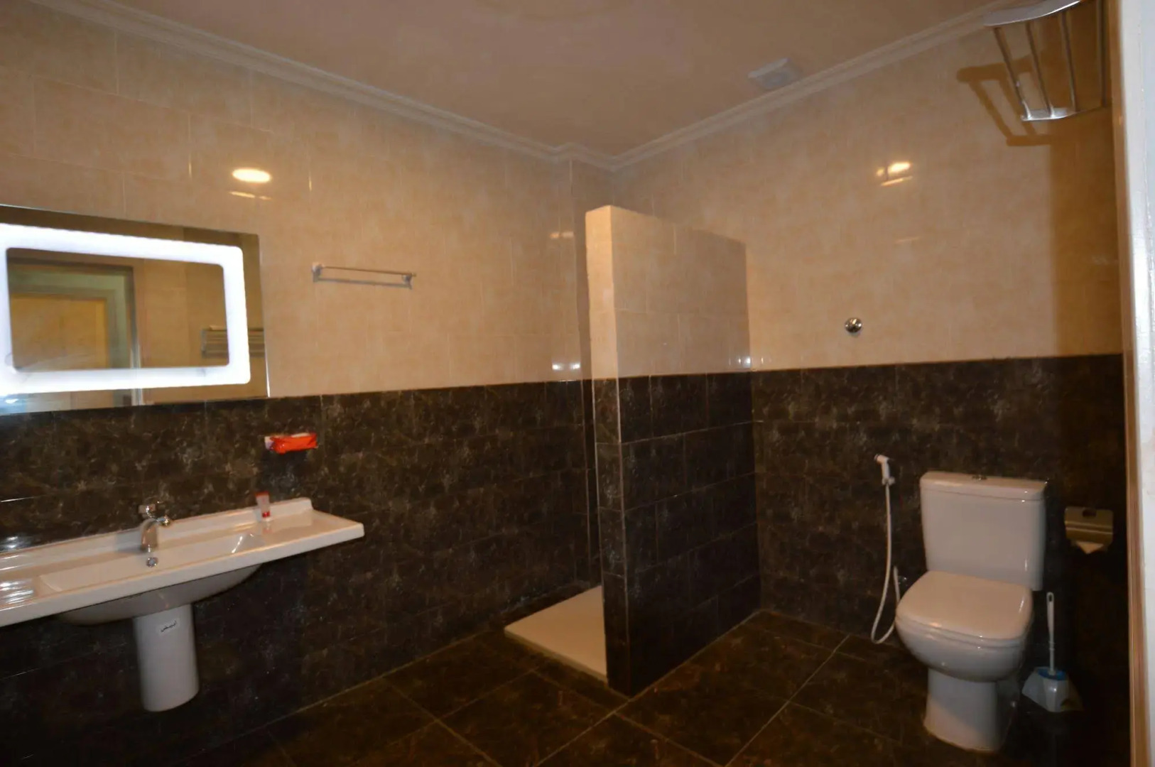 La Fontaine Al Ahmadi Plaza Resort