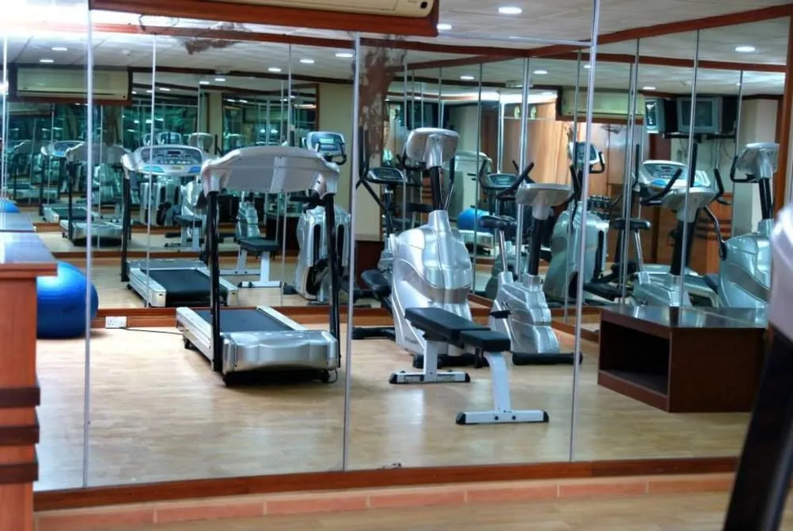 Falcon Hotel Apartments