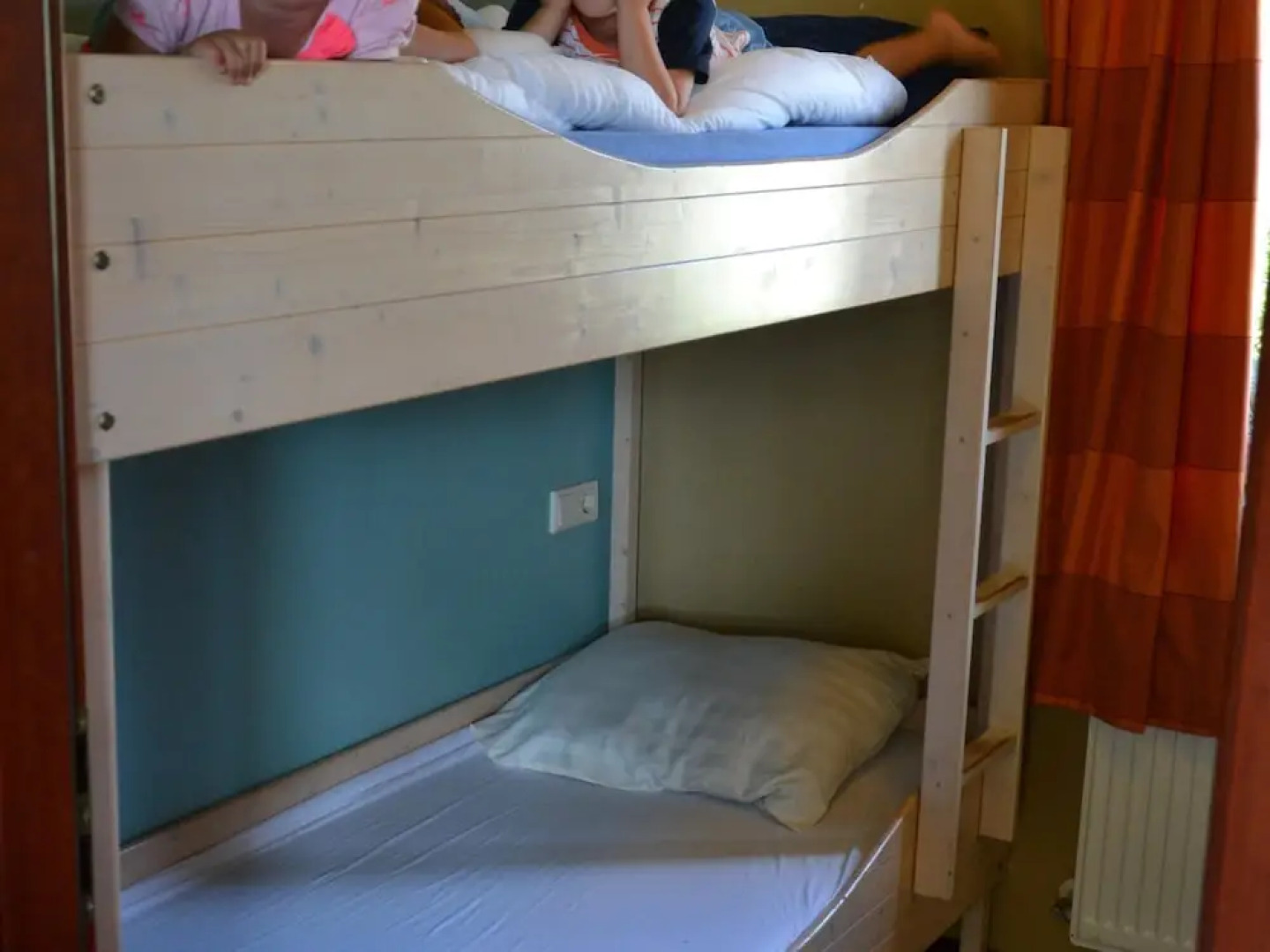 Bungalow in South Holland With Unique Design