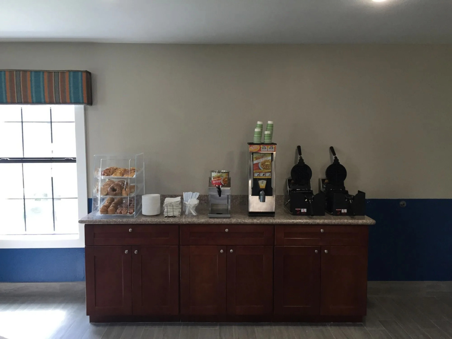 Captain's Quarters Inn