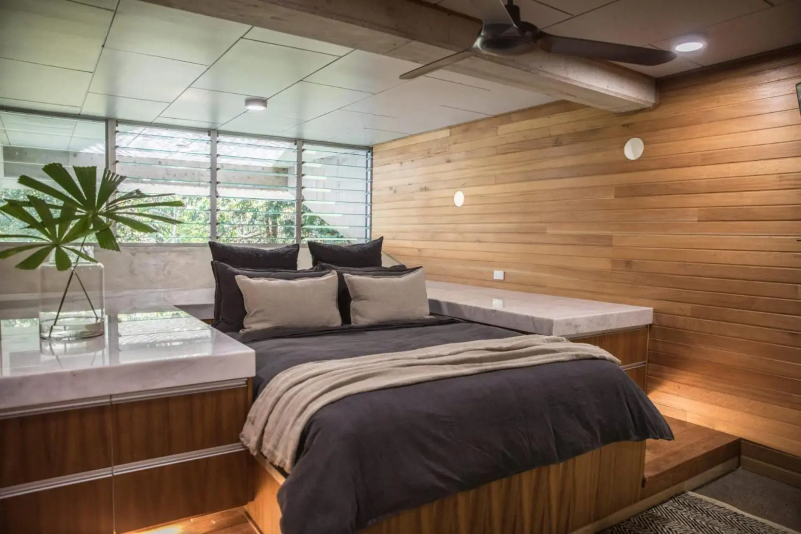 Alkira Award Winning Luxury Beachfront Rainforest Holiday House