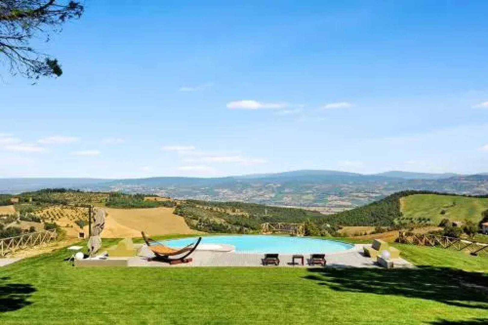 Todi - Villa Di Lusso Con Piscina A Sfioro E Vista A 360°