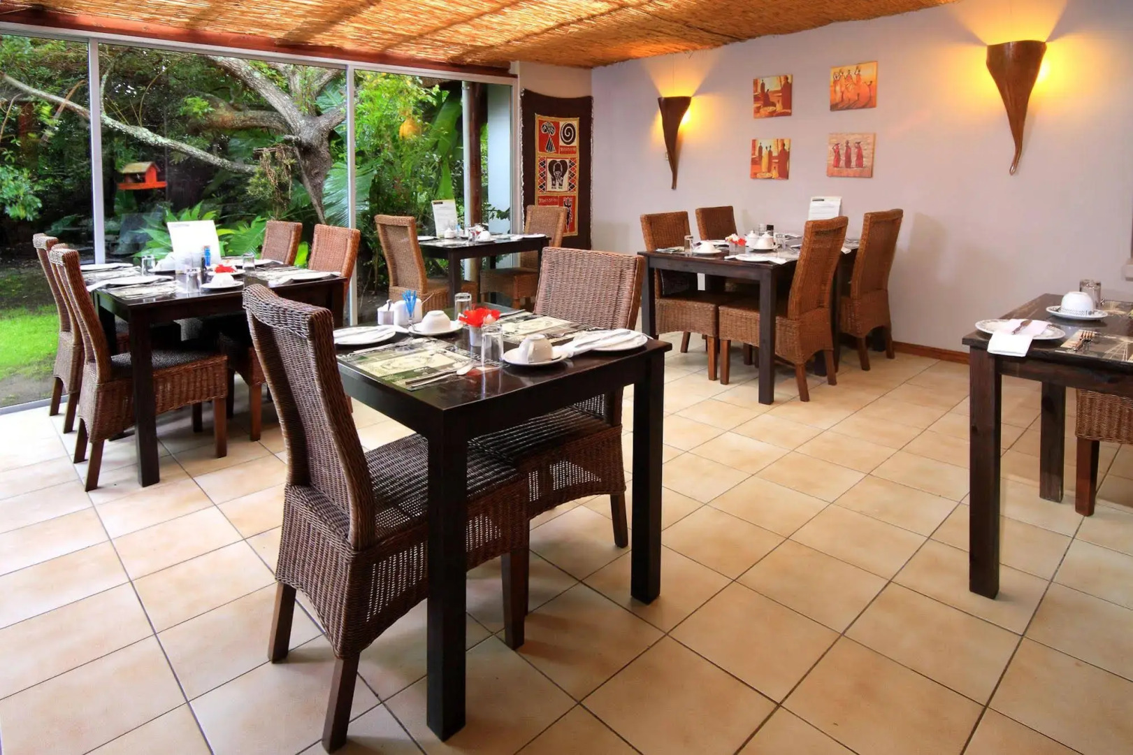 Thatchwood Country Lodge