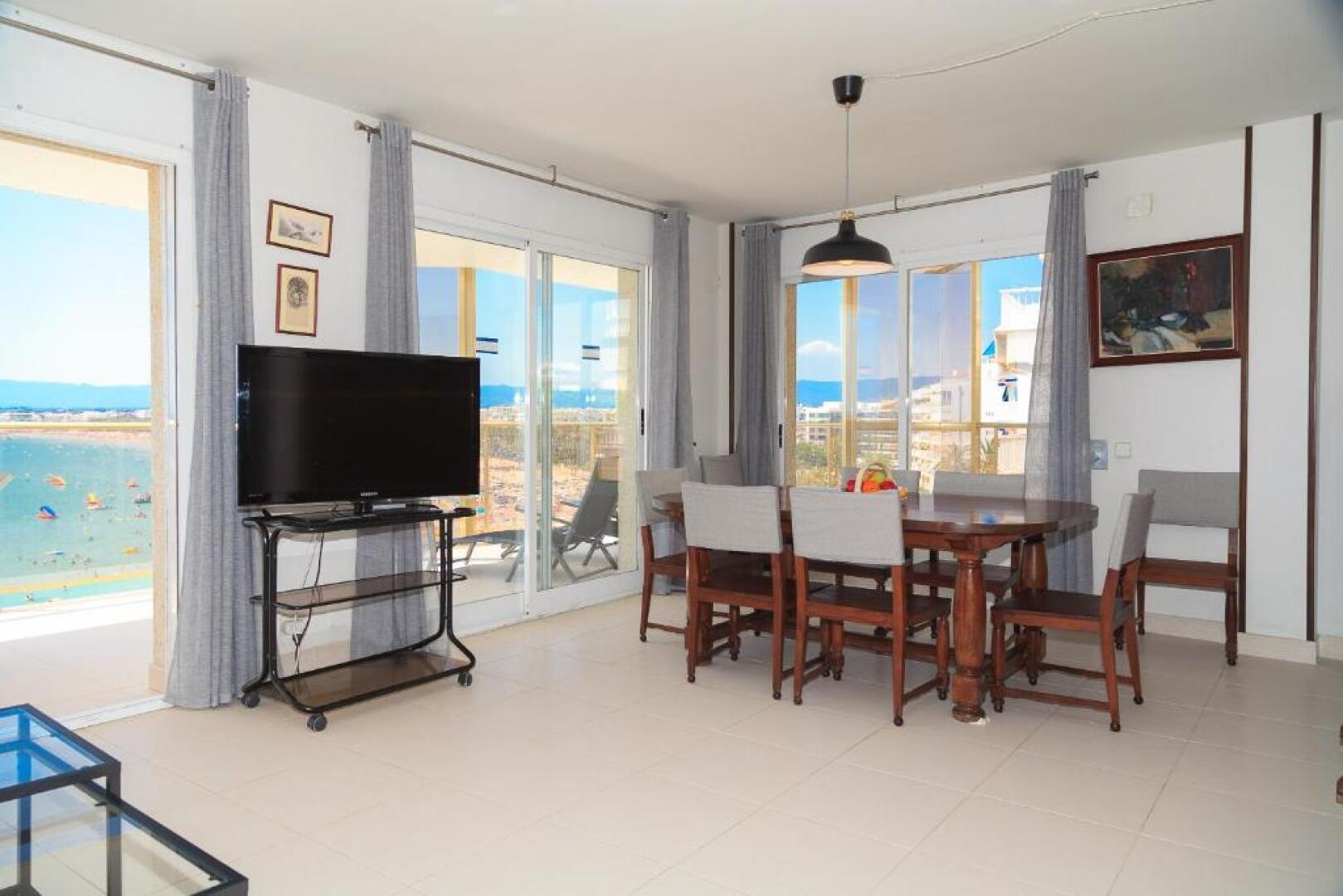 Barcino - ONLY FAMILIES