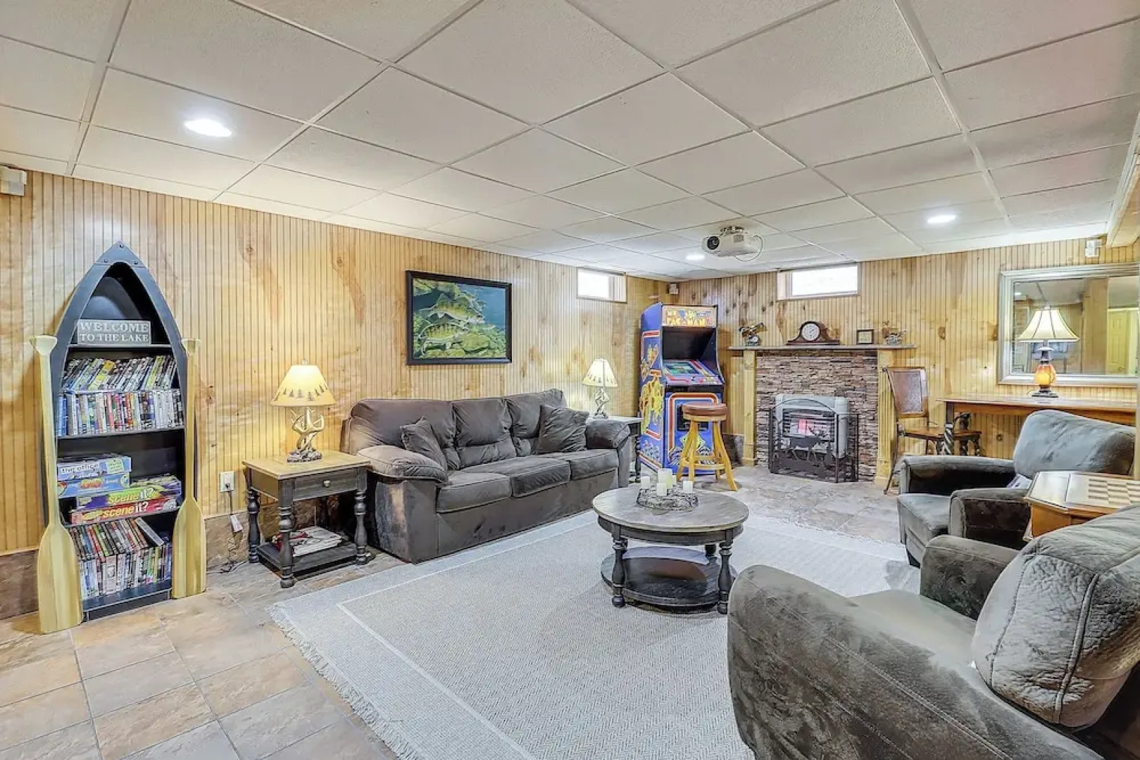 3 Mi to Big Boulder Mtn! Poconos Home w/ Game Room