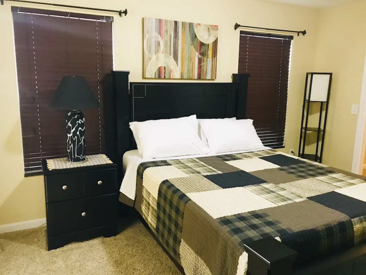 Spacious 3 BR Ranch House W Patio Yard in a Quiet Suburb