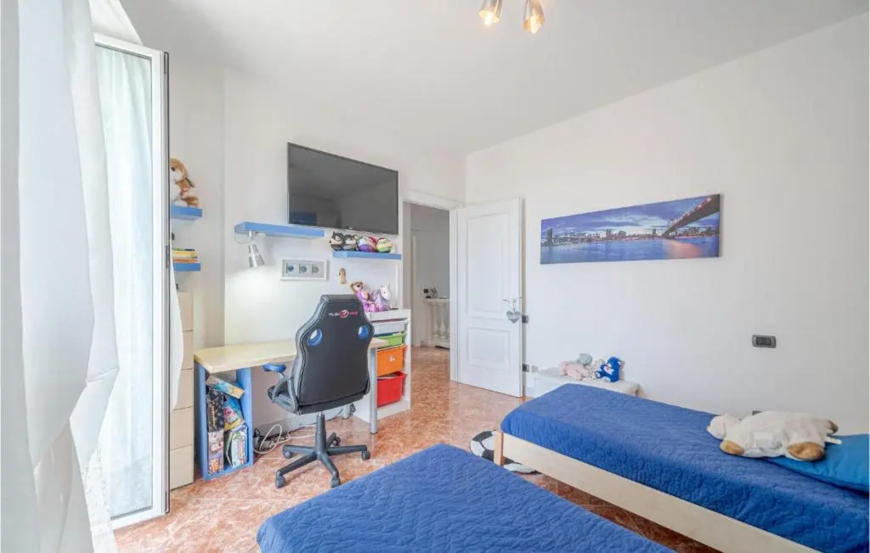 Amazing Home in Chiavari With Outdoor Swimming Pool, 5 Bedrooms and Wifi