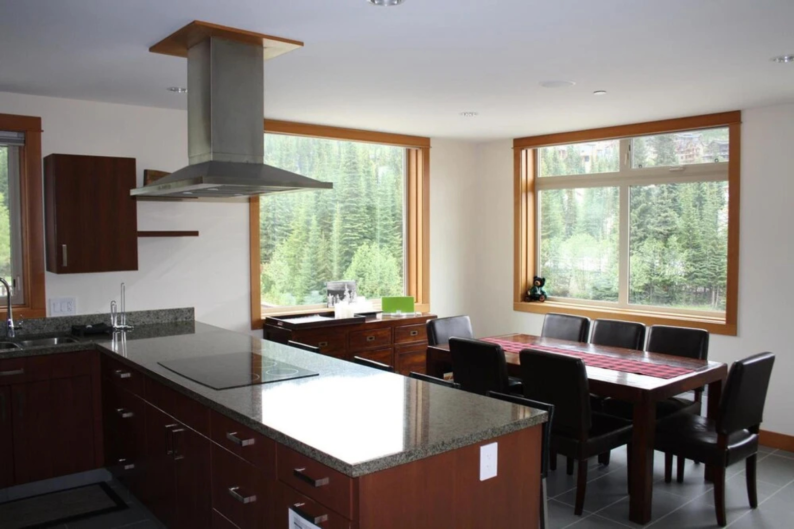 Kookaburra Lodge #302 By Bear Country