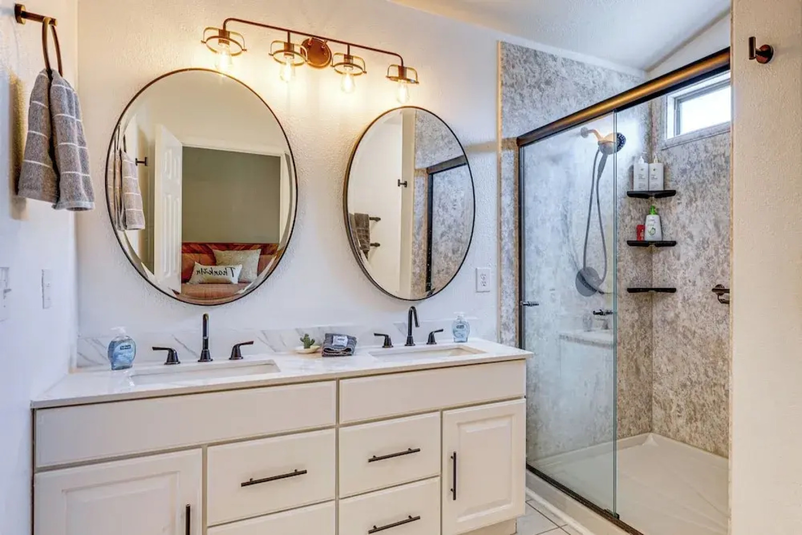 4 Mi to Catalina State Park: Mountain-view Home