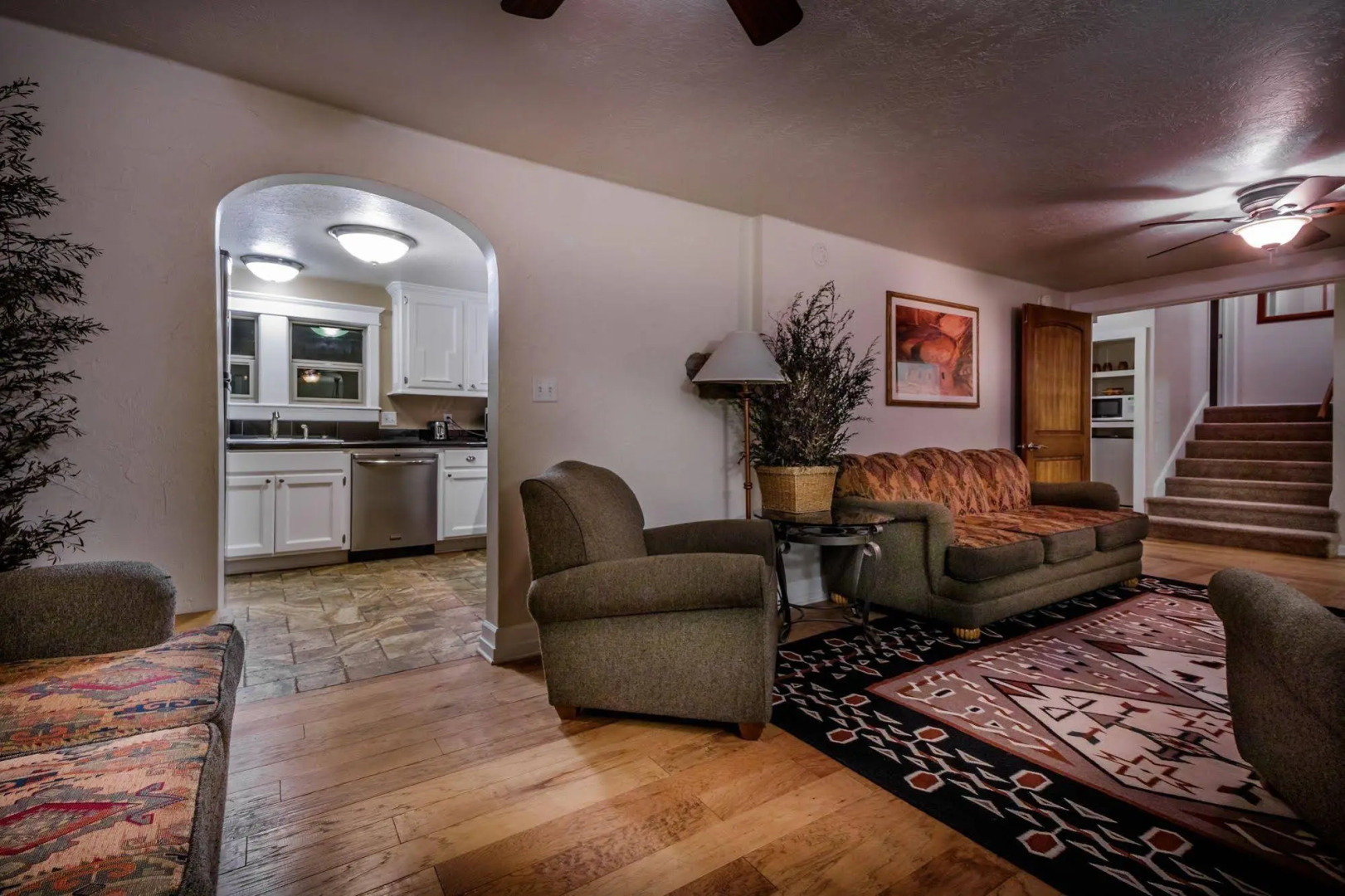 Stone Lizard Lodging