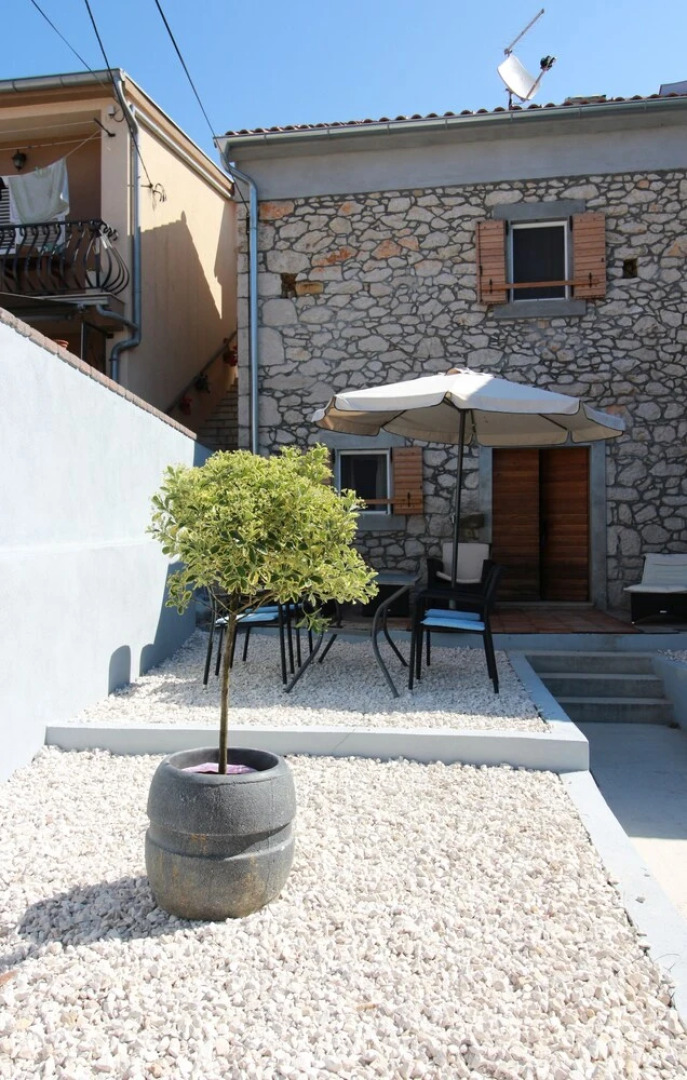 House Fortuna -stone house just few min.from beach