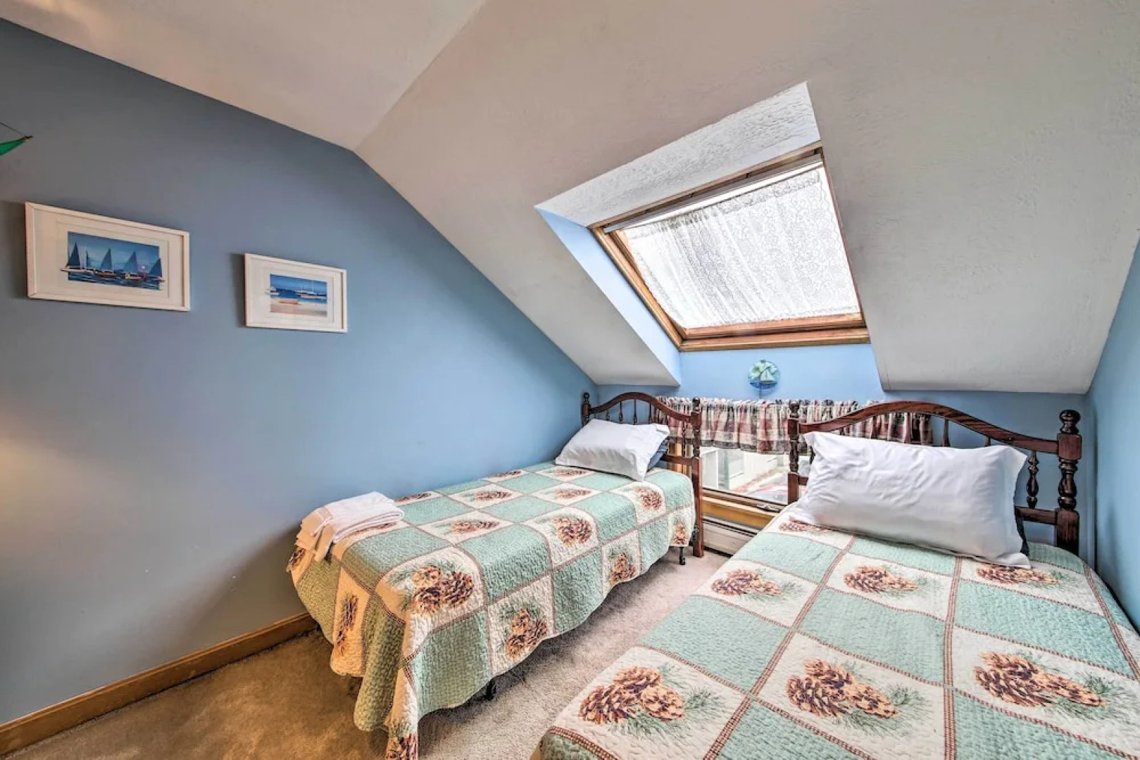 Condo w/ Rangeley Lake Views: 10 Mi to Saddleback!