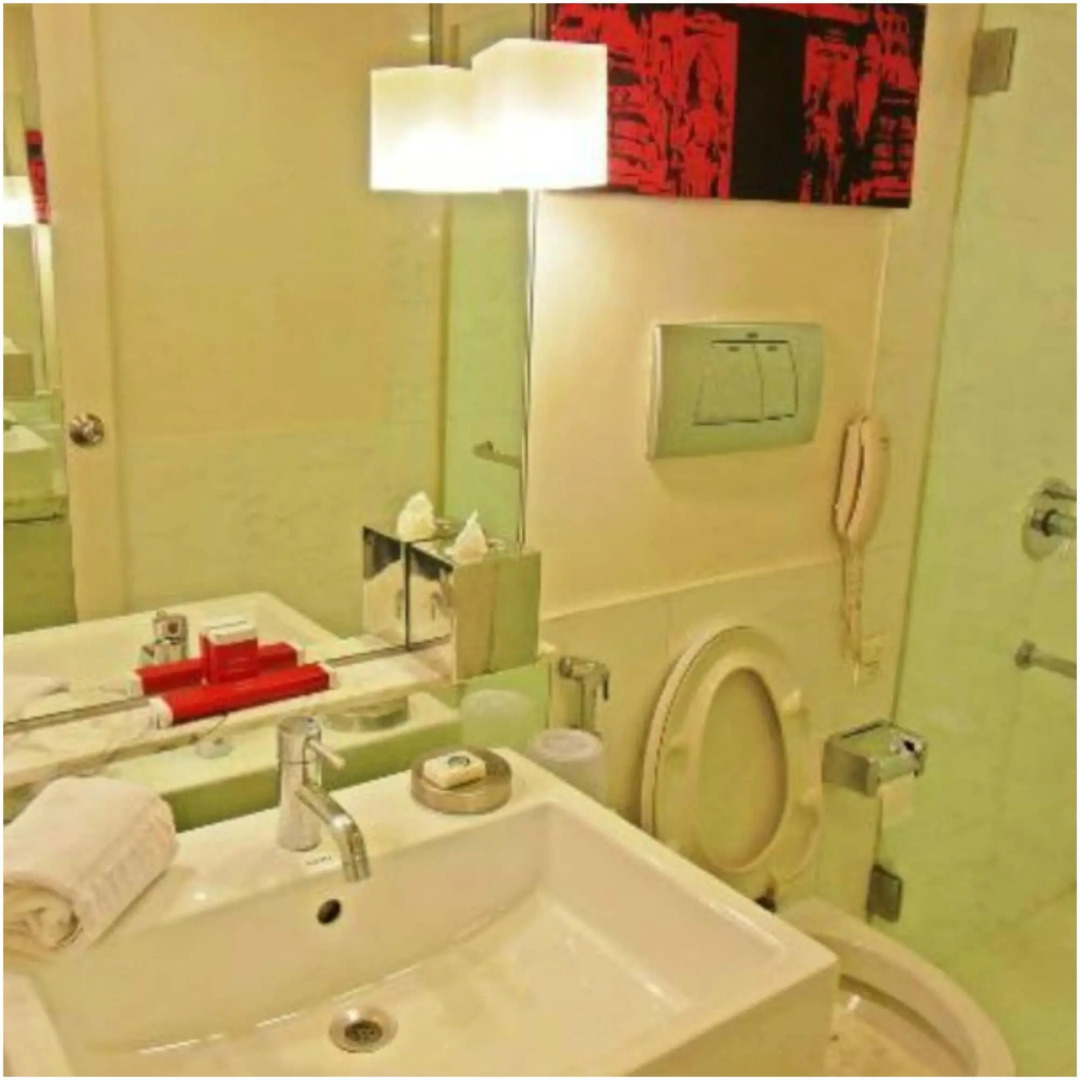 Vivanta Vijayawada, MG Road