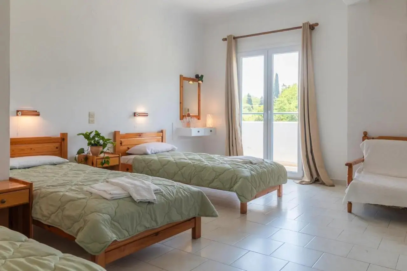 Kantaros Apartments