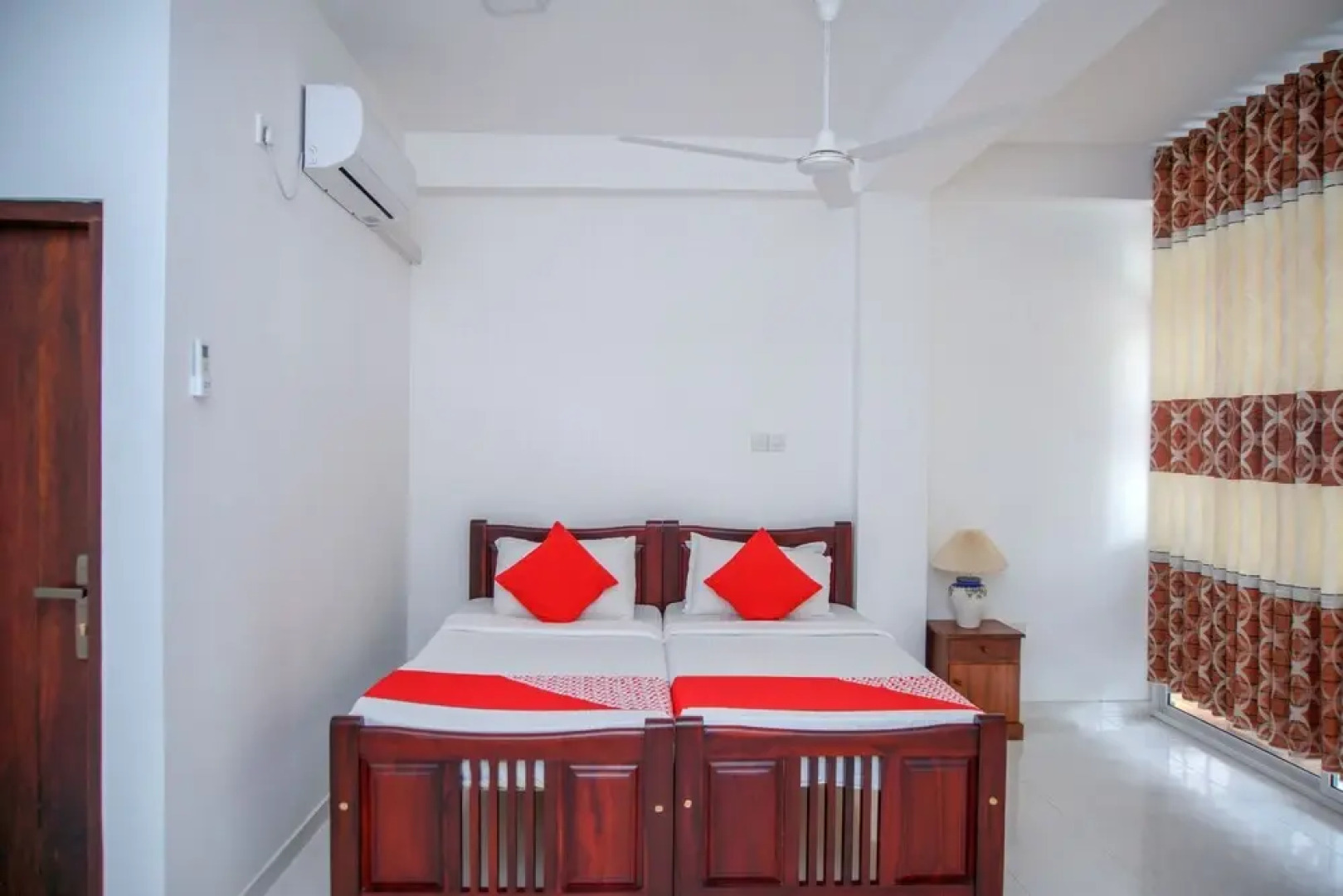 OYO 328 Machan Lanka Hotel