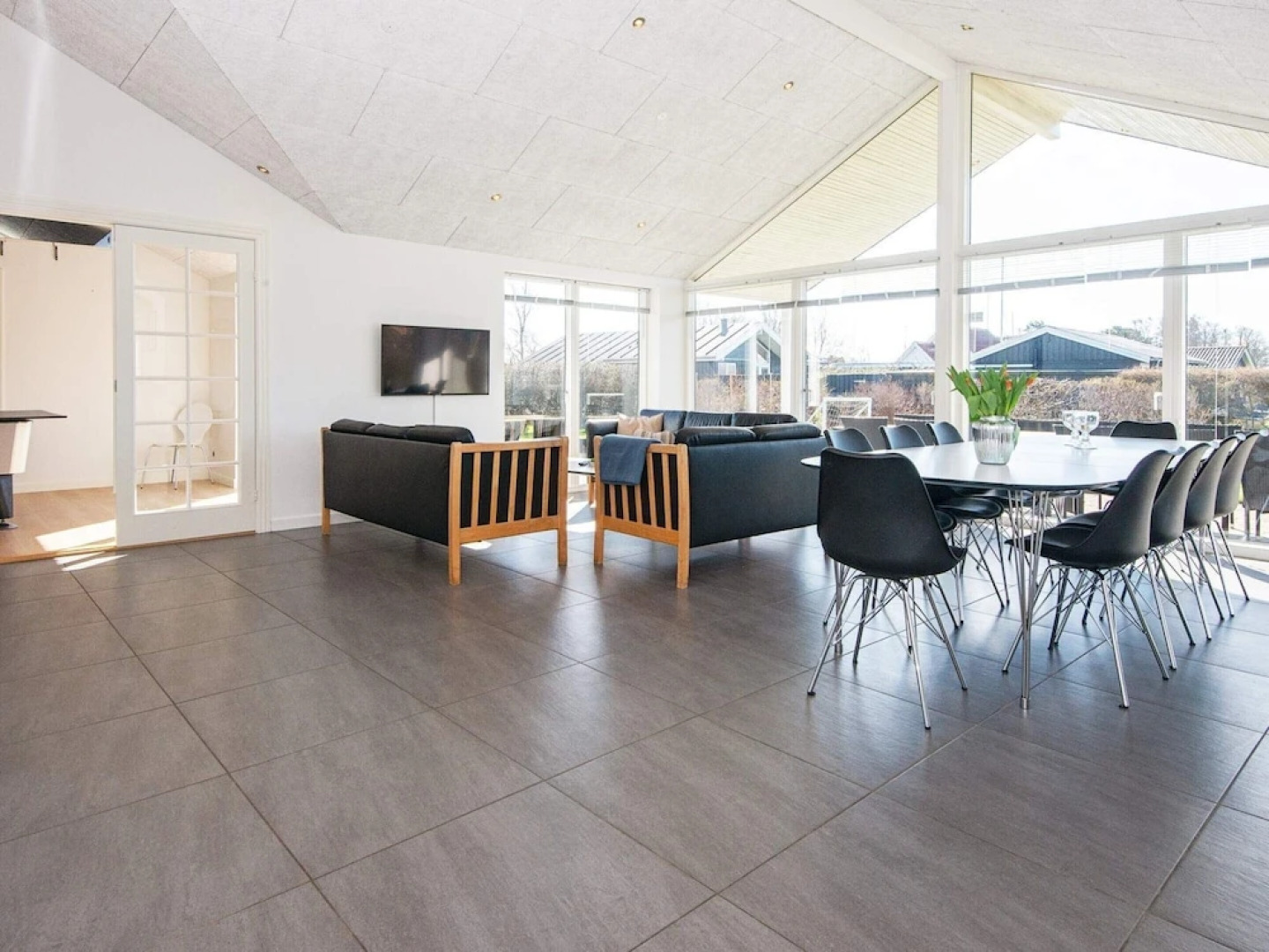 Tranquil Retreat Near Beach - By Traum Ferienwohnungen