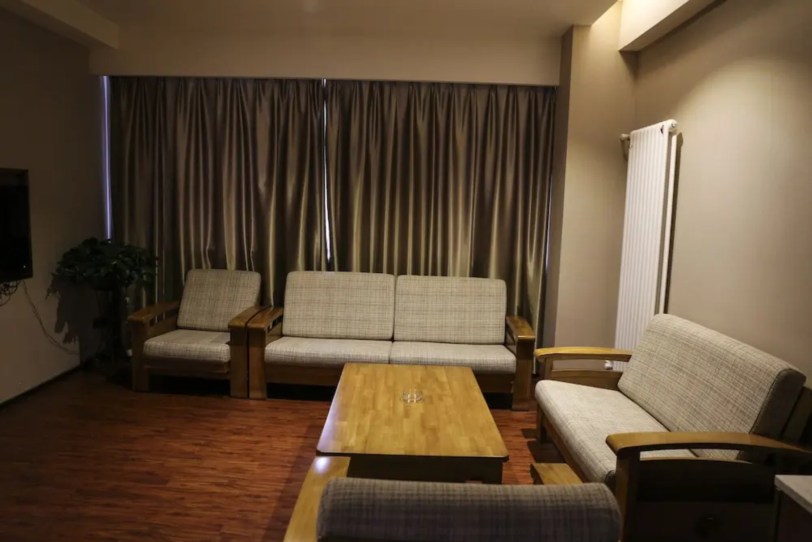 Ningxia Liupanshan Juhong Hotel