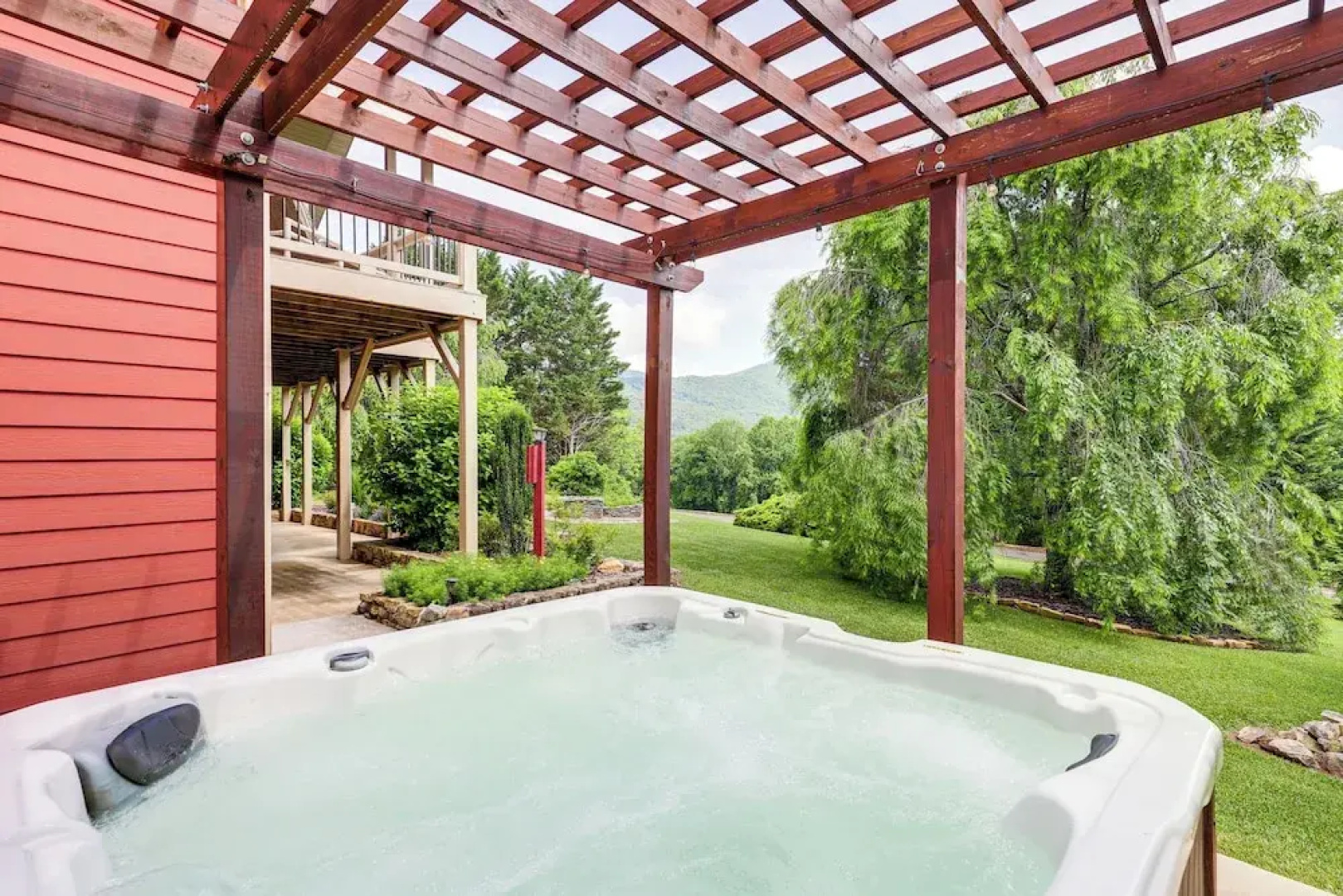Mtn Views & Hot Tub: 6-acre Blue Ridge Retreat!