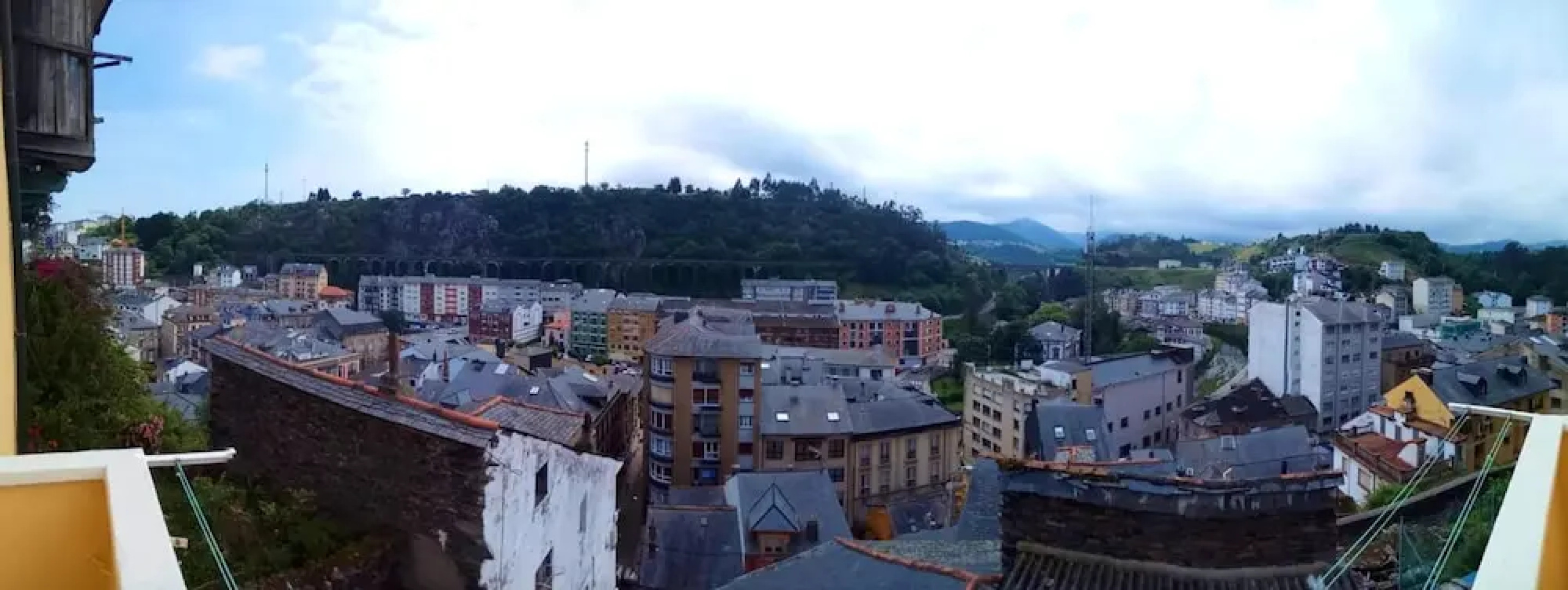 House With 2 Bedrooms in Luarca, With Wonderful Mountain View and Balc