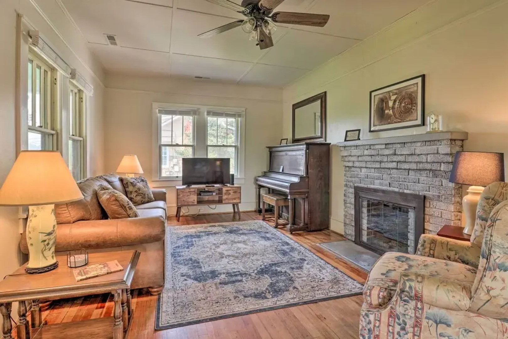Cozy Home w/ Views < 1 Mi to Lake Junaluska!