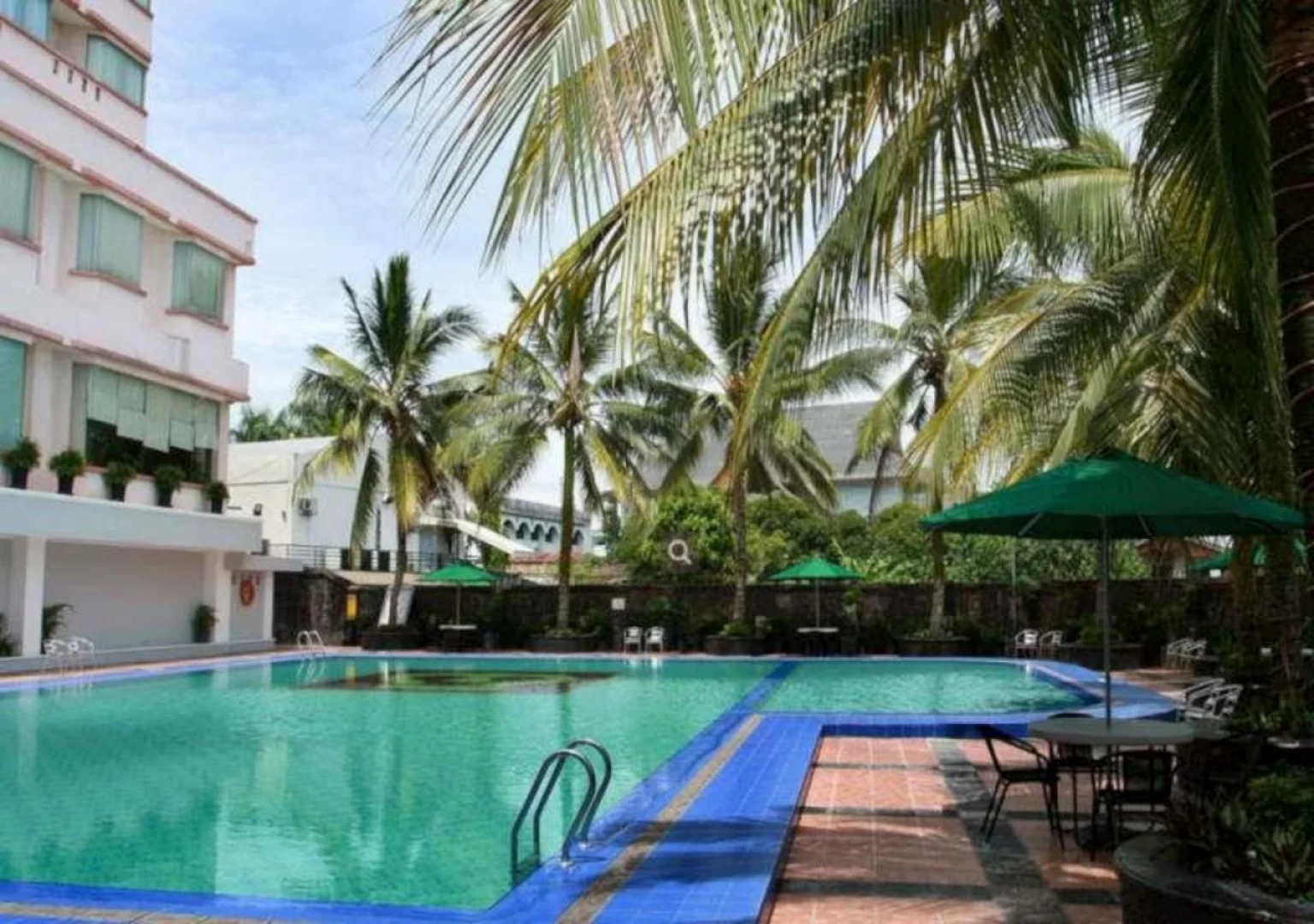 Hotel Pangeran Beach