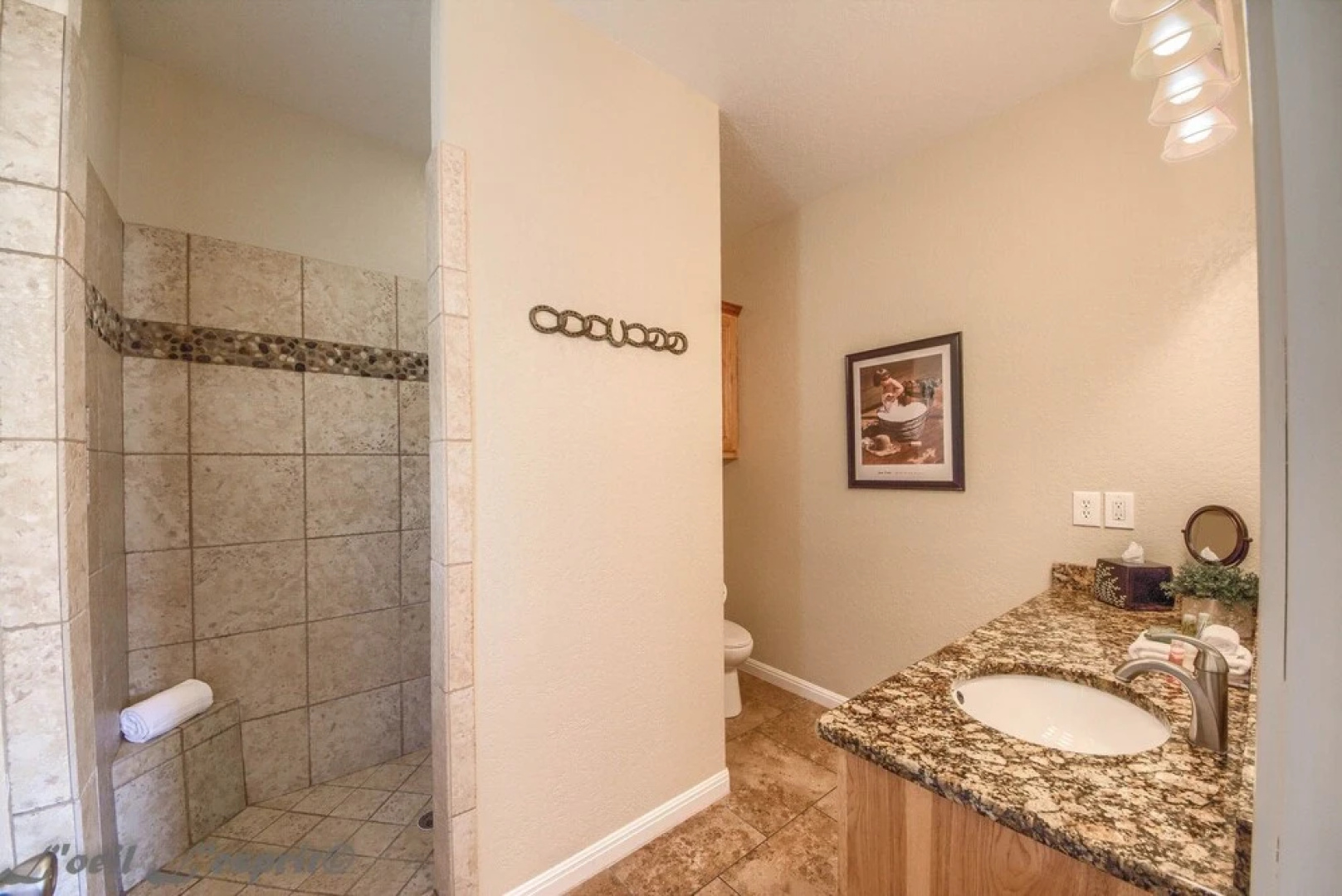 Cowboy Lodge Rr94404 #4 4 Bedroom Home by RedAwning