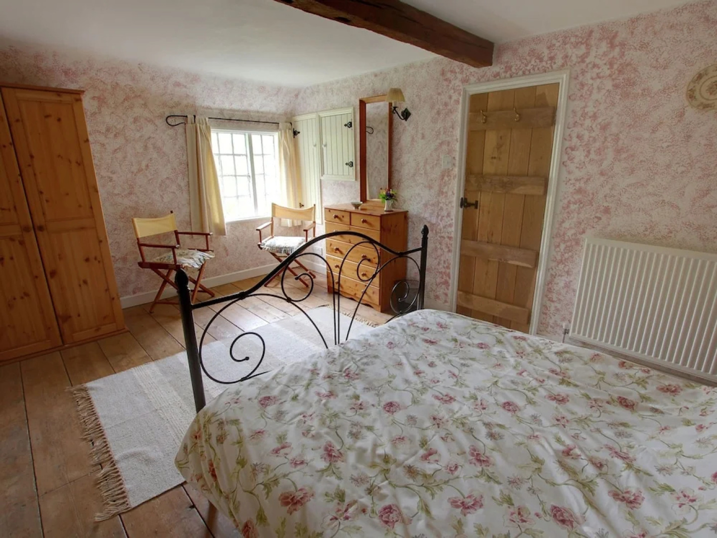 Simplistic Cottage in Battle with Garden near Bird Watching