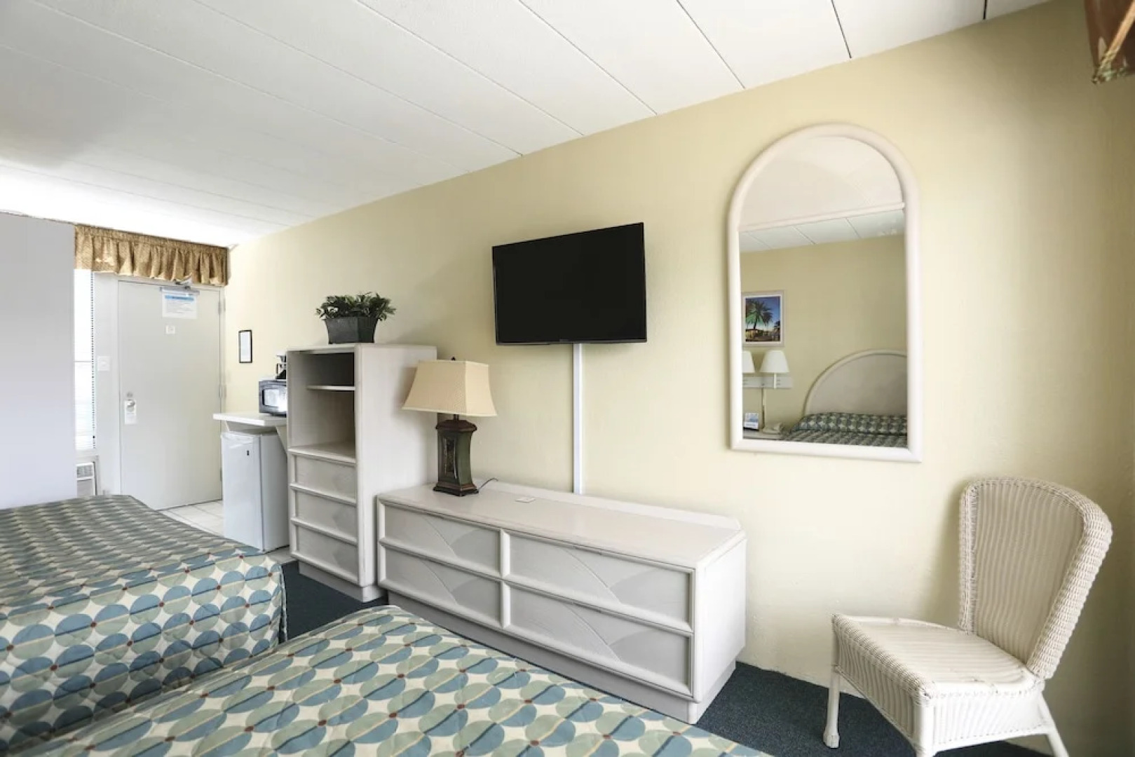 Riviera Resorts & Suites