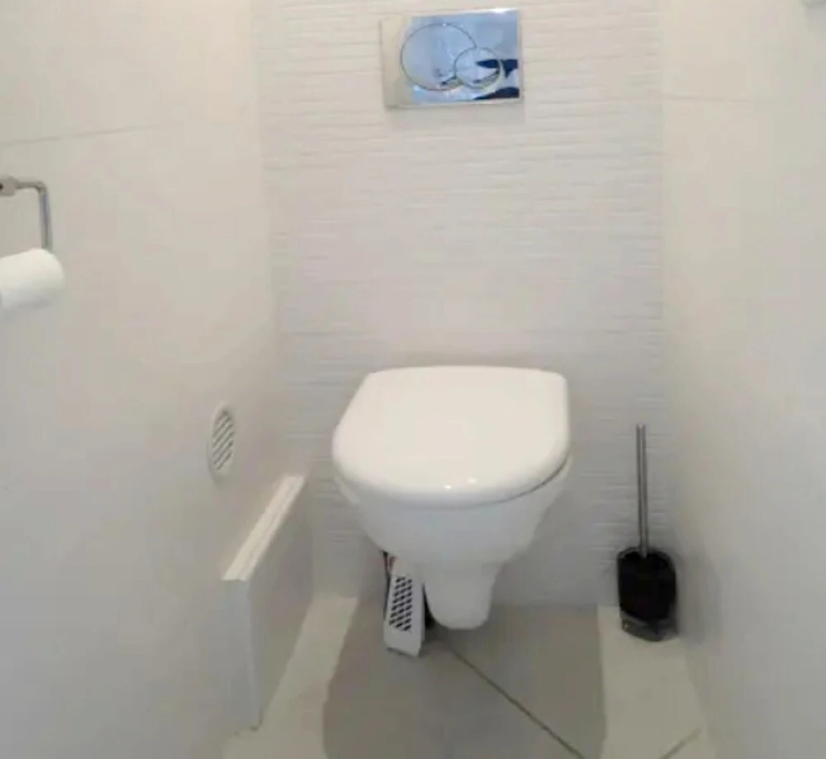 House With one Bedroom in Rosny-sous-bois, With Wonderful City View and Wifi