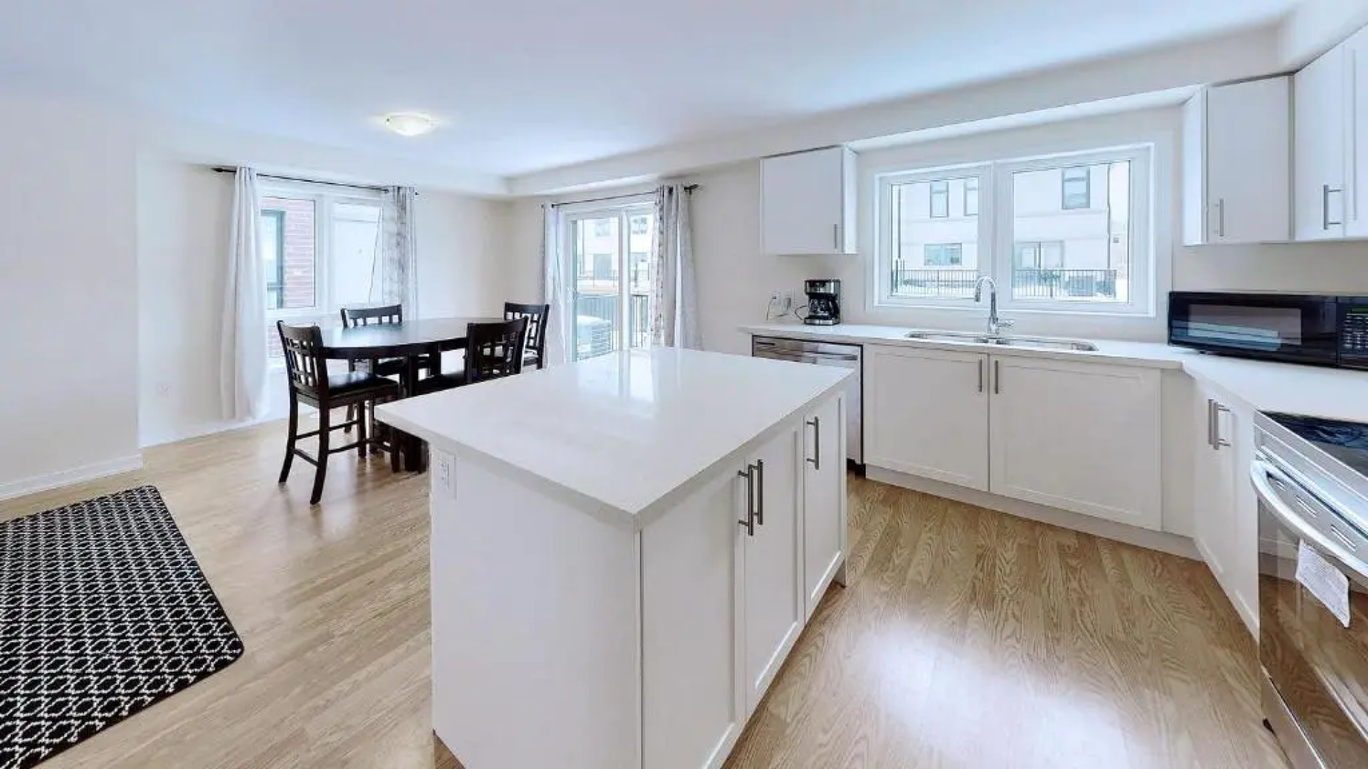 Modern 3-bedroom Oshawa Home