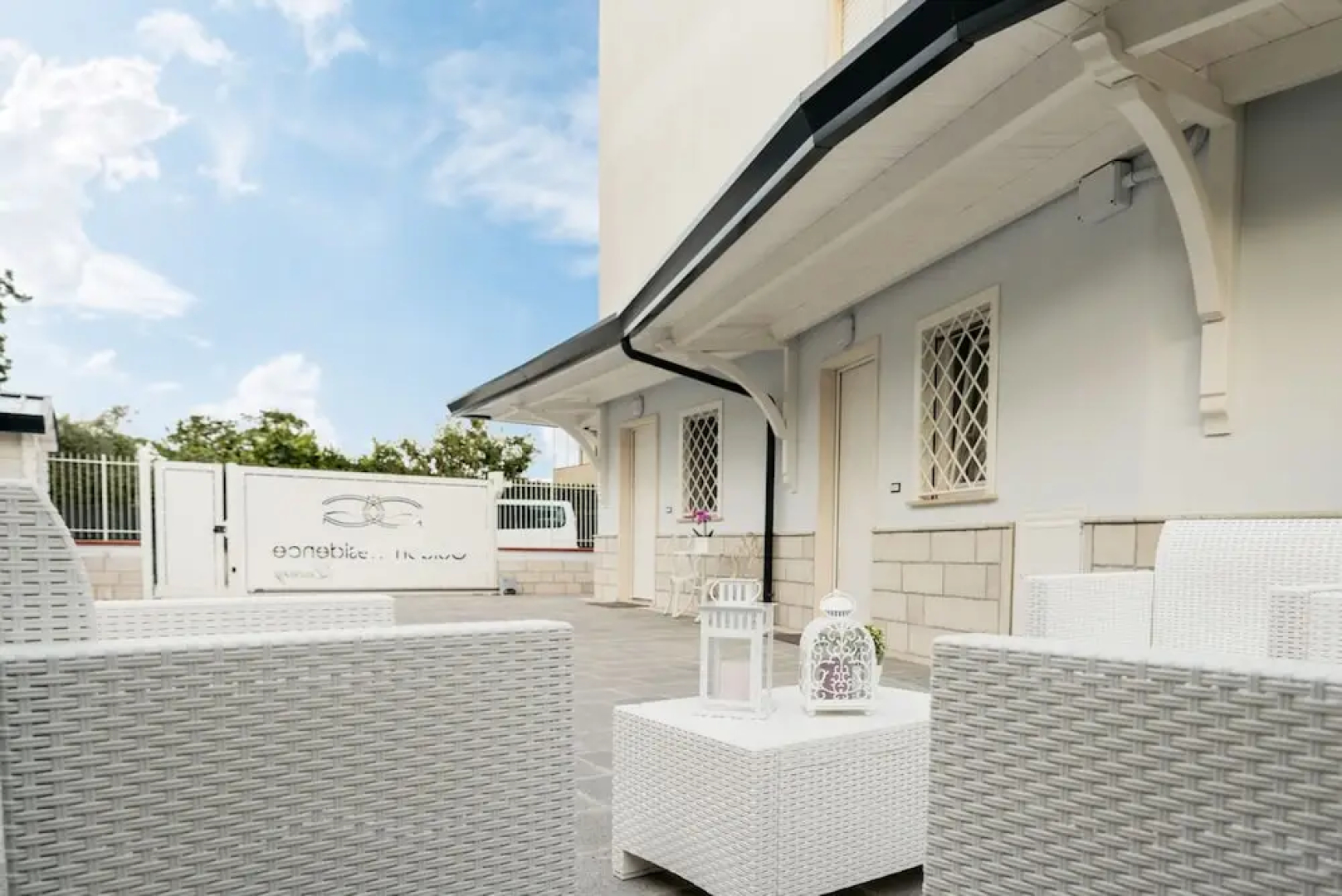 Golden Residence