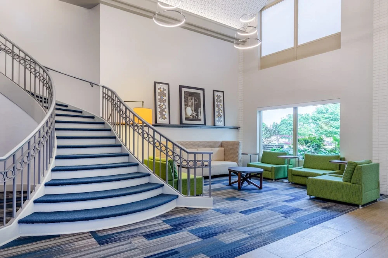 Holiday Inn Express Chicago Midway Airport