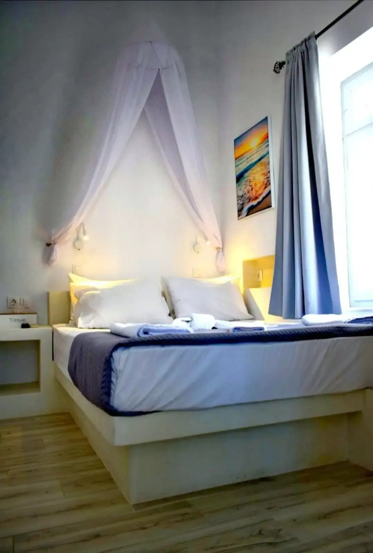 Tinos Heritage Plateia