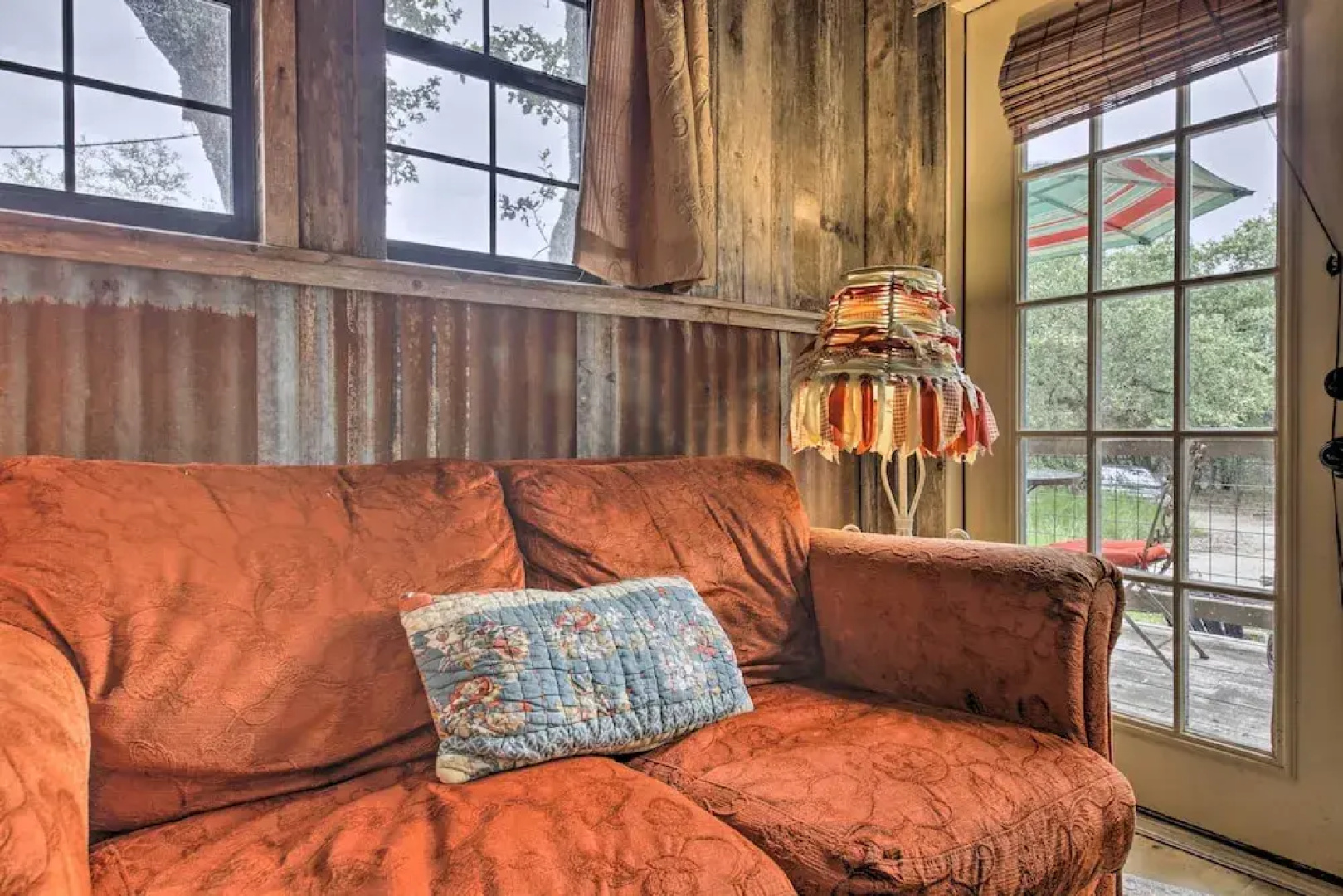 Snuggle Inn Wimberley Cabin w/ Fire Pit + Deck