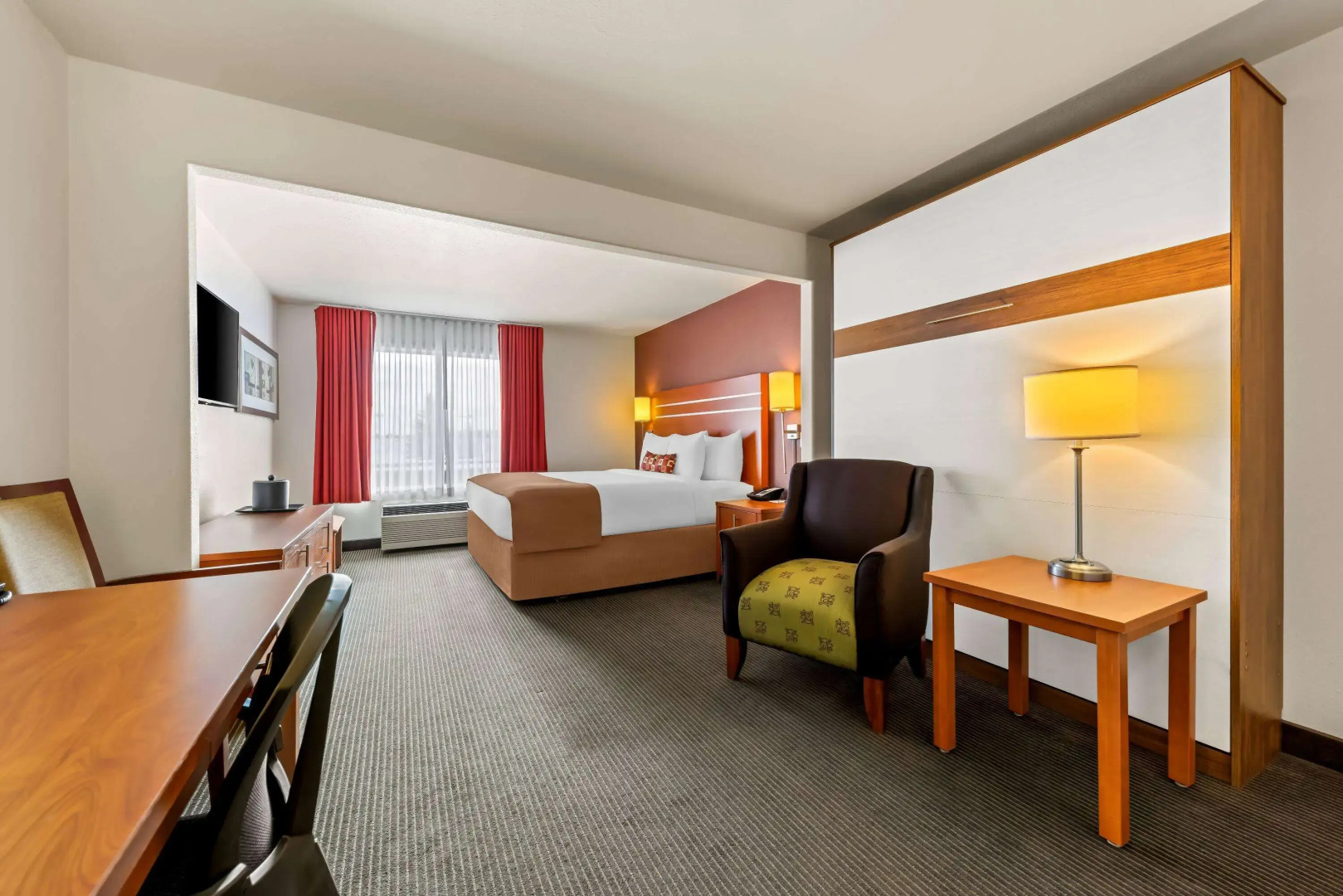 Wingate by Wyndham Calgary