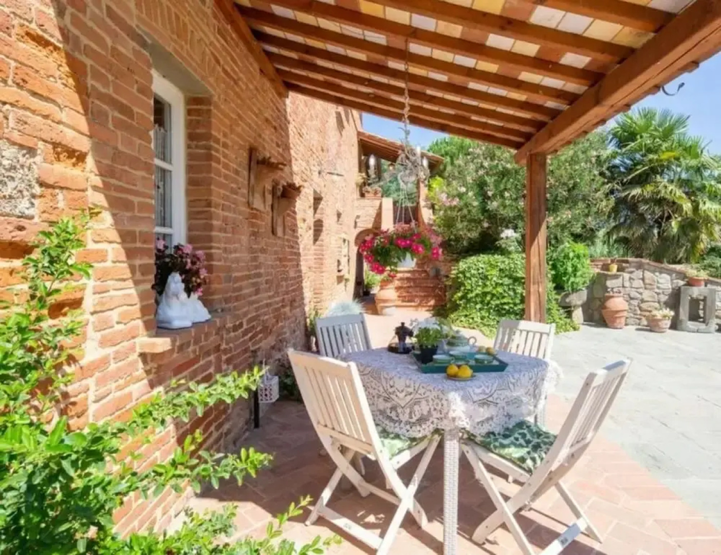 Villa al Molino Comfortable Holiday Residence