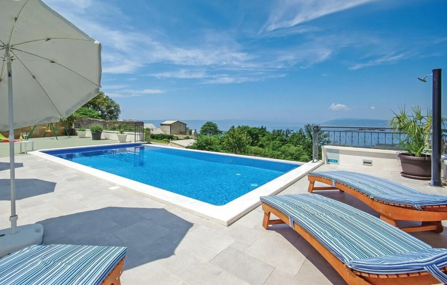 Amazing Home in Tucepi With Wifi and 4 Bedrooms