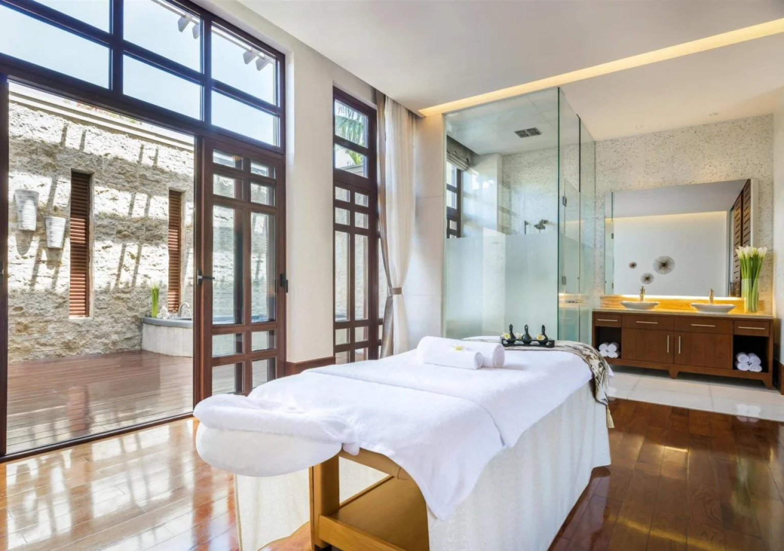 Курорт The St. Regis Sanya Yalong Bay