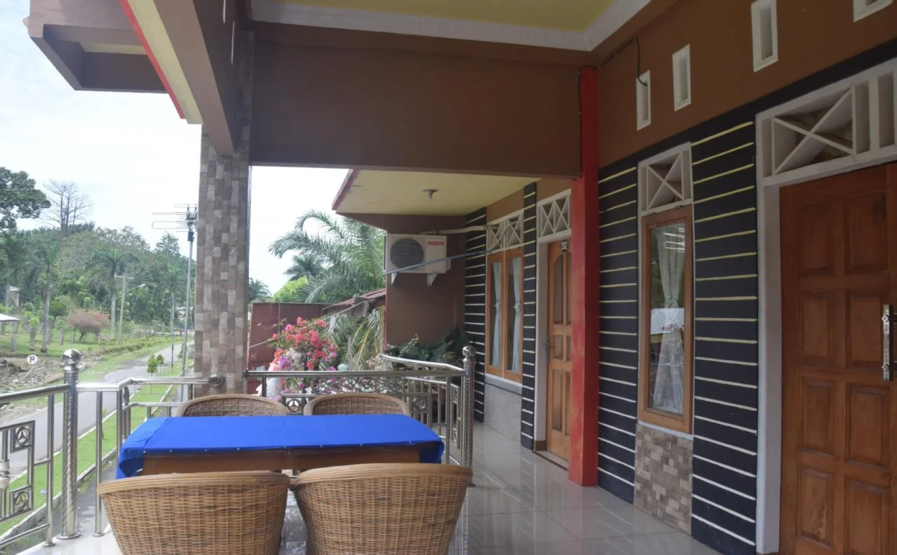 Nanda Inn
