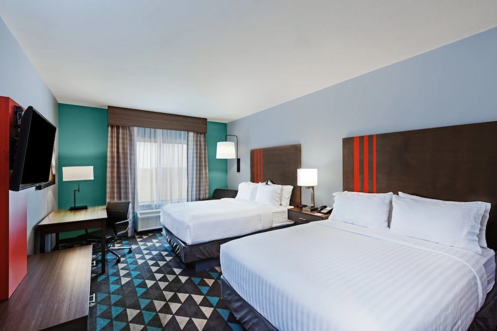 Holiday Inn Express & Suites Perryton