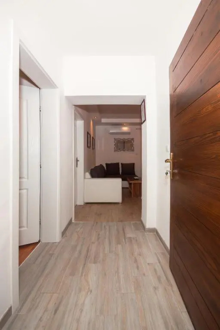 Apartments The Old Well