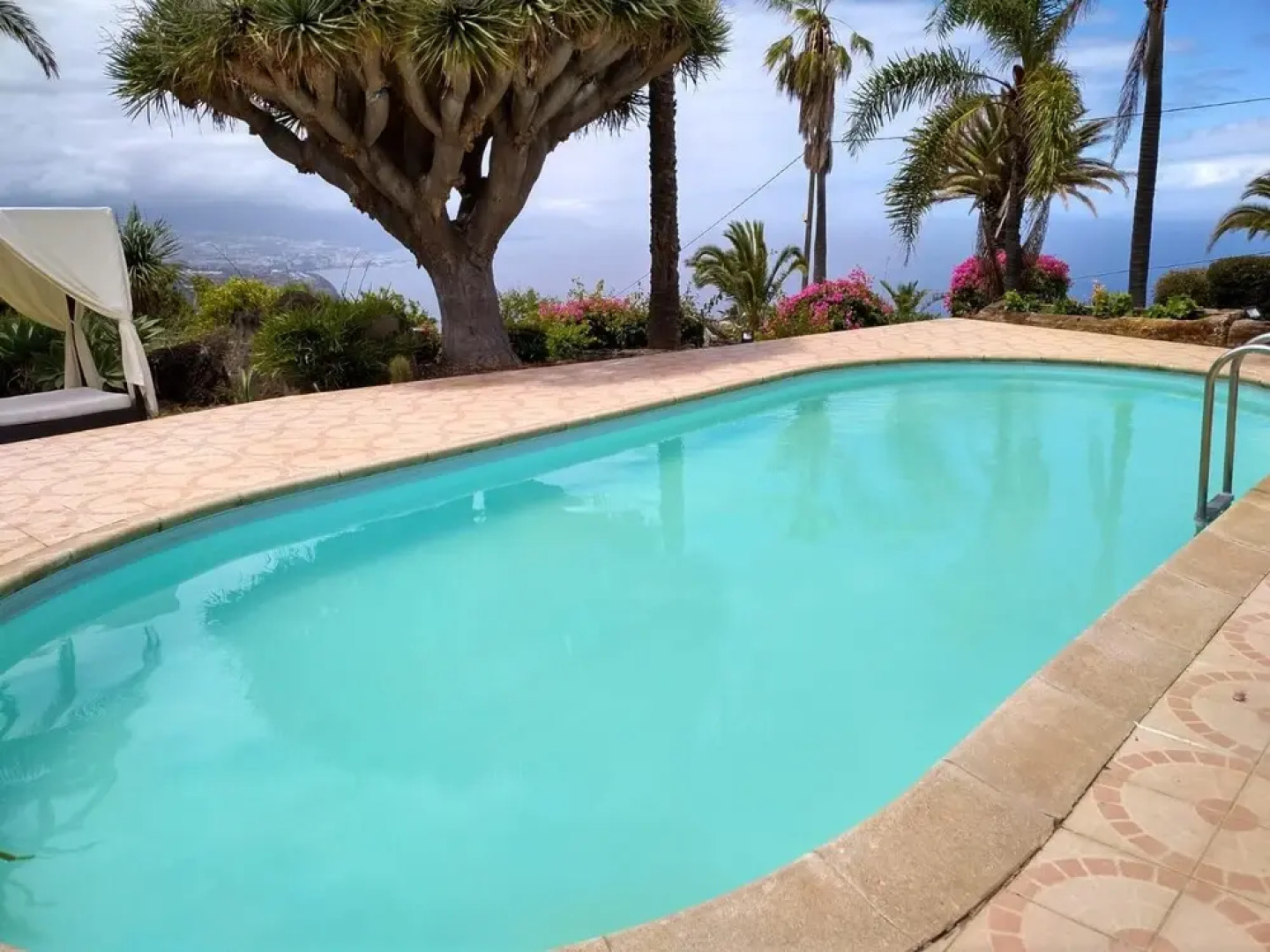 House With 4 Bedrooms in La Matanza de Acentejo, With Wonderful Mountain View, Pool Access, Enclosed Garden - 500 m From the Beach