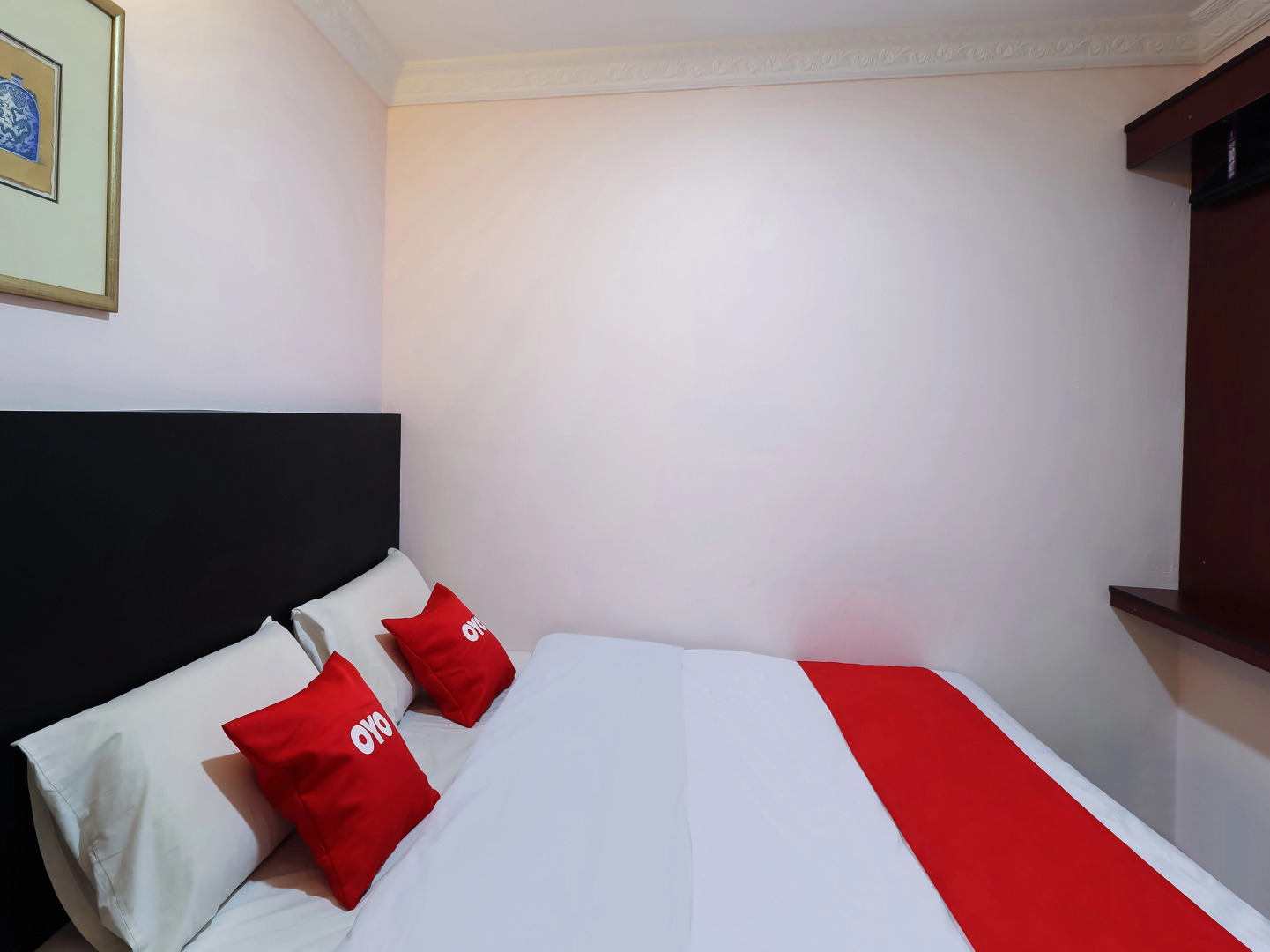 OYO 89473 Sp Venture Hotel