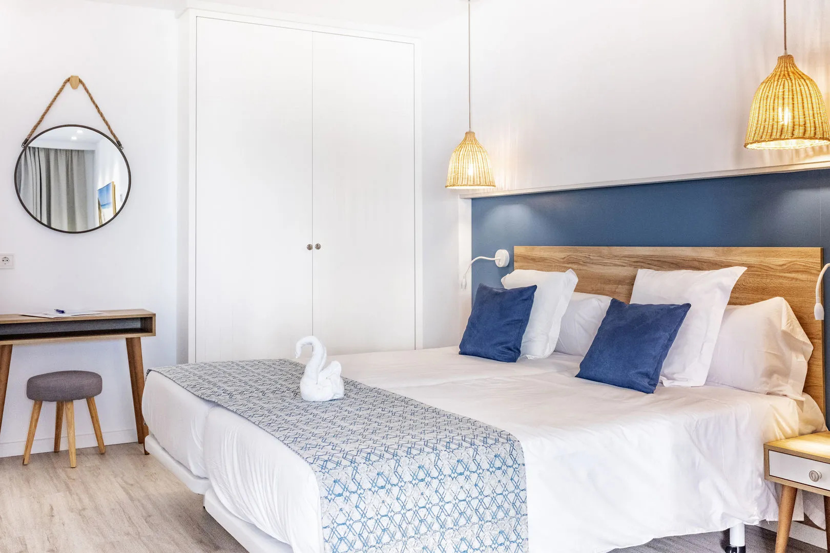 Отель THB Gran Bahia Hotel and Apartments