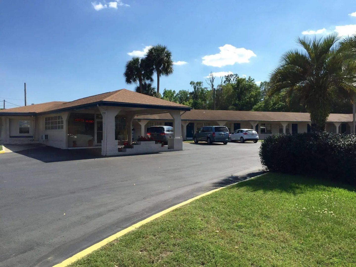 Shangri La Motel