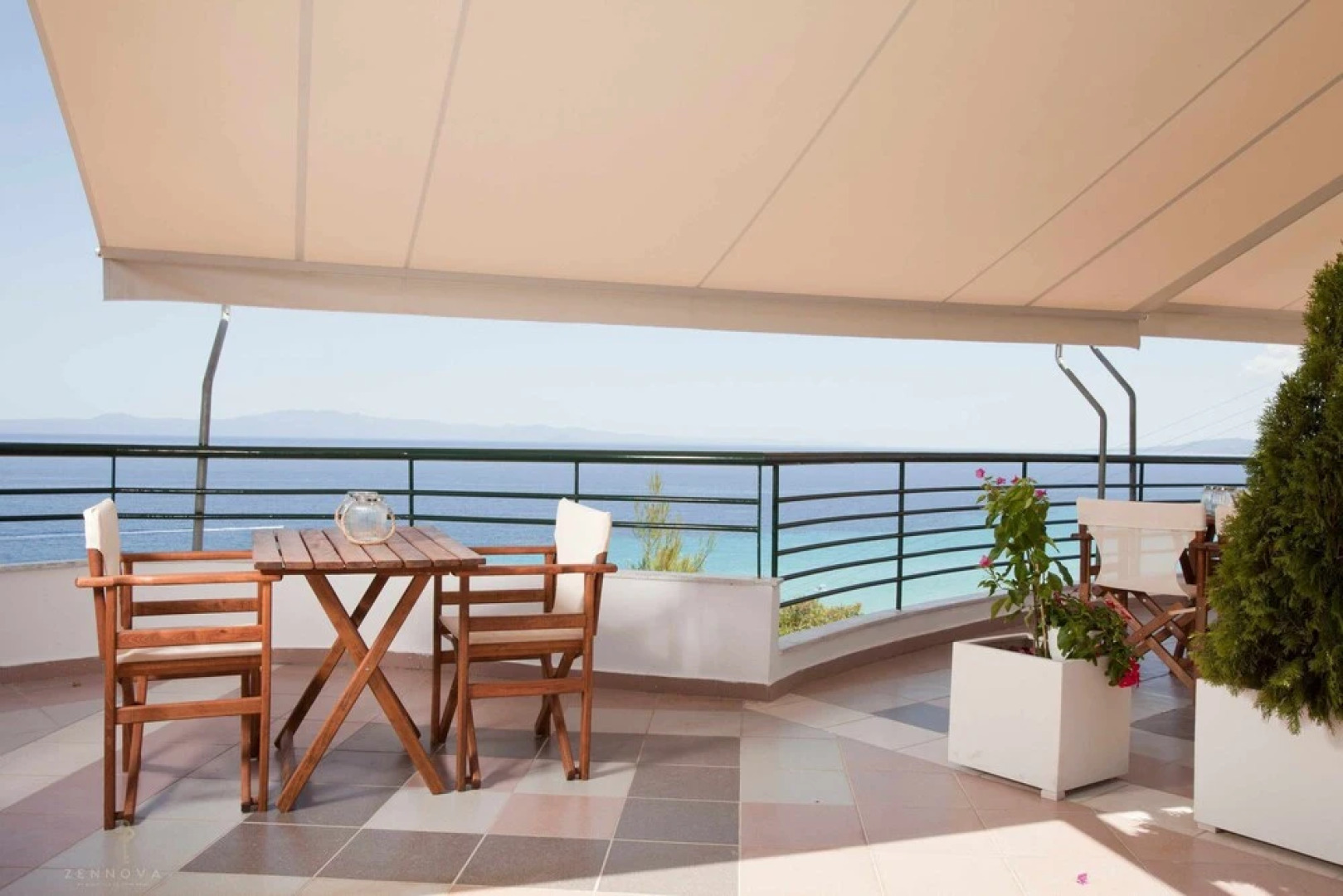 Zennova 34 Kallithea Blue Paradise