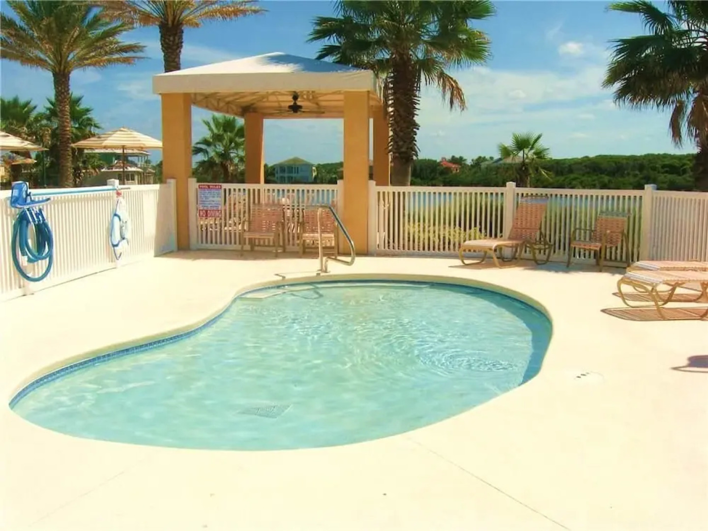 Windsor by the Sea - Five Bedroom Home