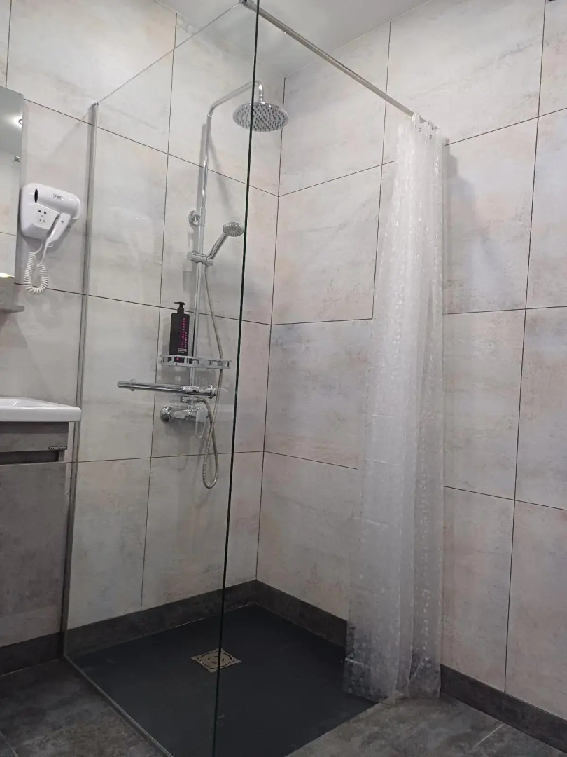 TroeSutokApart Комсомольская 50