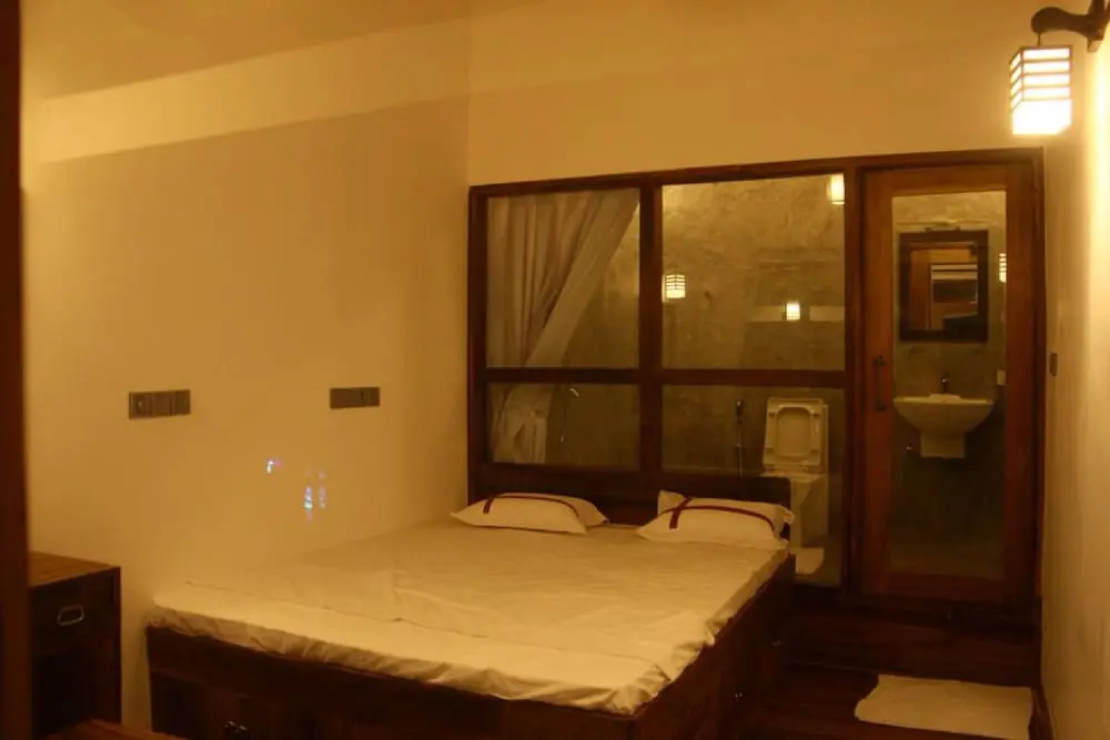 Love Birds Beach Hotel