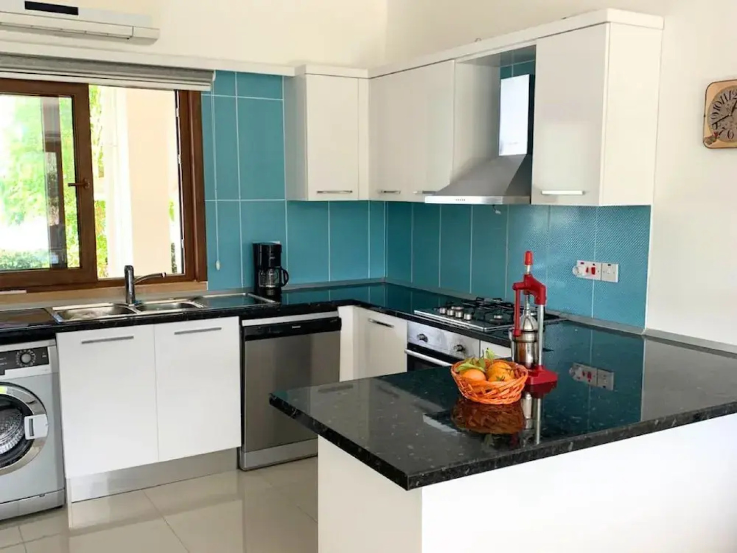 Highly Comfortable Family-friendly Apartment in Lovely Area